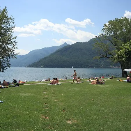 Appartement Sleeps 6 Pool Air Con T421385