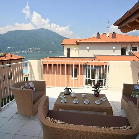 Sleeps 6 Pool Air Con T421385 *